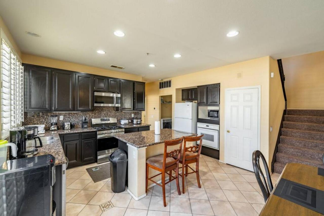 Family-Friendly 4Br Home - Spacious - Great Location 方塔纳 外观 照片